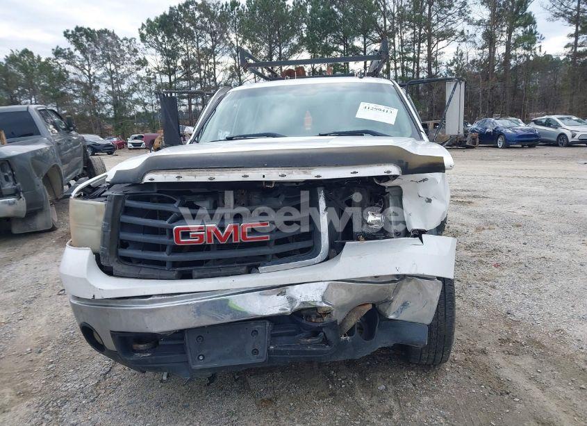 Photo 13 of 2007 Gmc Sierra 2500HD WORK TRUCK (VIN 1GDHC23K87F546132)