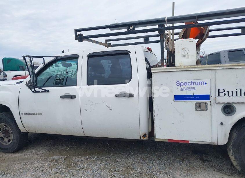 Photo 15 of 2007 Gmc Sierra 2500HD WORK TRUCK (VIN 1GDHC23K87F546132)