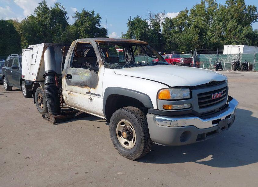 2006 Gmc Sierra 2500HD WORK TRUCK (VIN 1GDHC24U86E263654) main photo