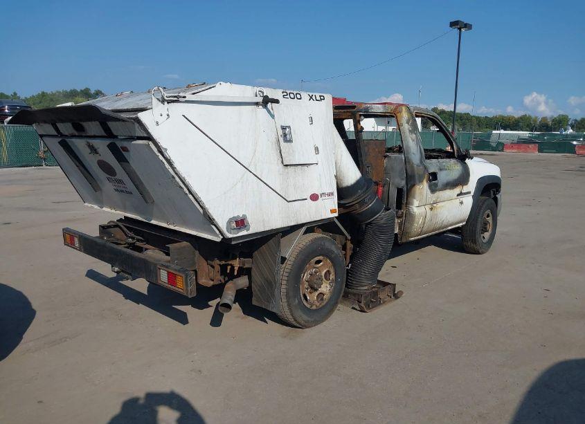 Photo 4 of 2006 Gmc Sierra 2500HD WORK TRUCK (VIN 1GDHC24U86E263654)