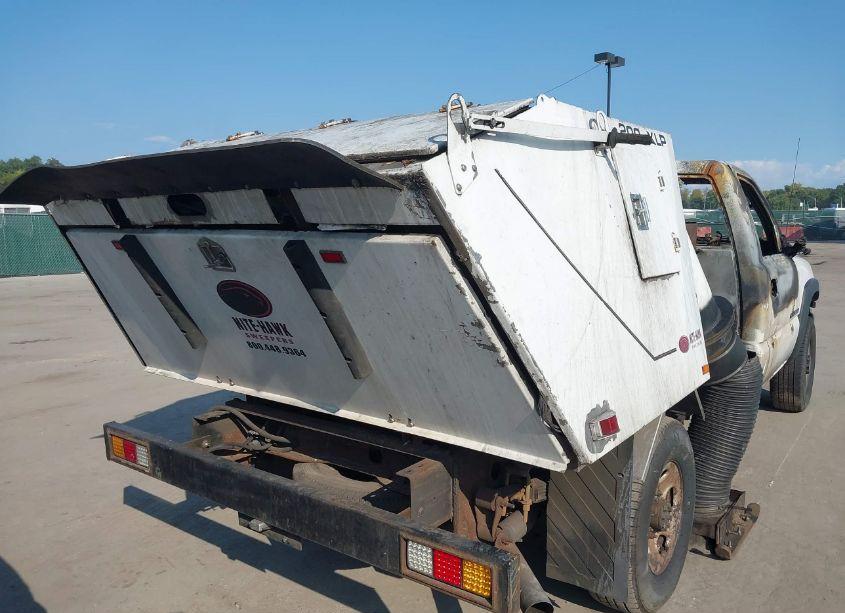 Photo 8 of 2006 Gmc Sierra 2500HD WORK TRUCK (VIN 1GDHC24U86E263654)