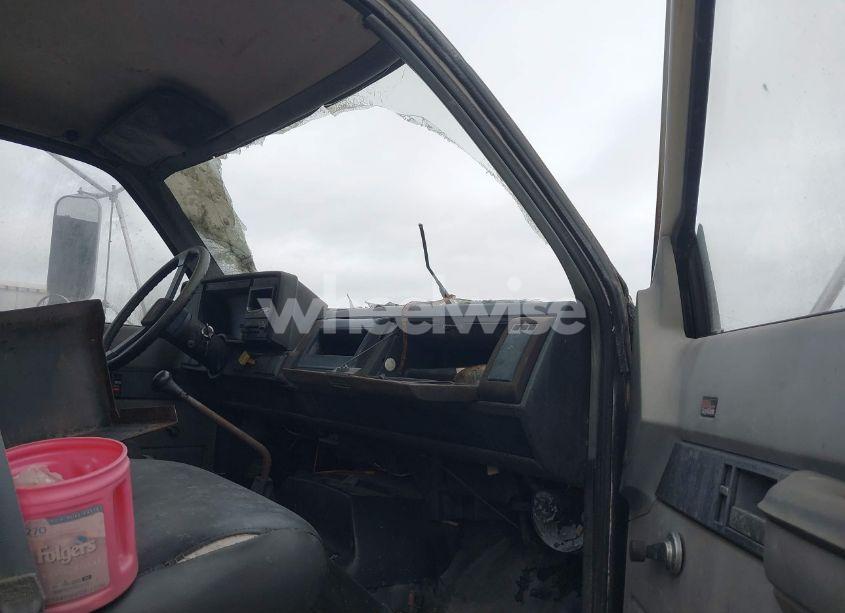 Photo 5 of 1992 Gmc Topkick C7H042 (VIN 1GDM7H1M2NJ502499)