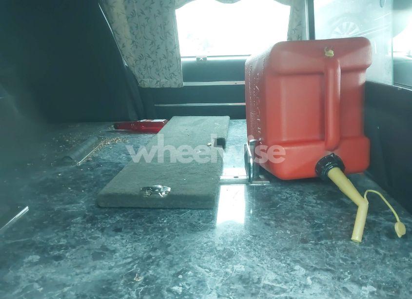 Photo 8 of 2008 Cadillac Dts STANDARD (VIN 1GEEH00YX8U500893)