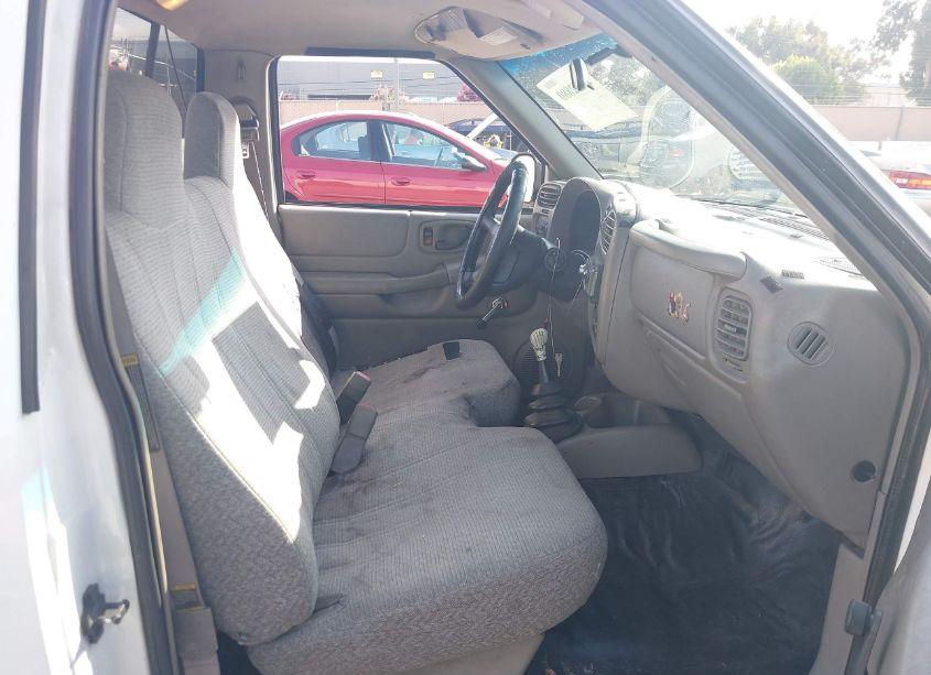 Photo 5 of 1998 Isuzu Hombre S (VIN 1GGCS1444W8660495)