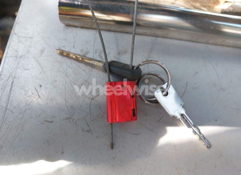 Photo 11 of 1998 Isuzu Hombre S (VIN 1GGCS1445W8651918)