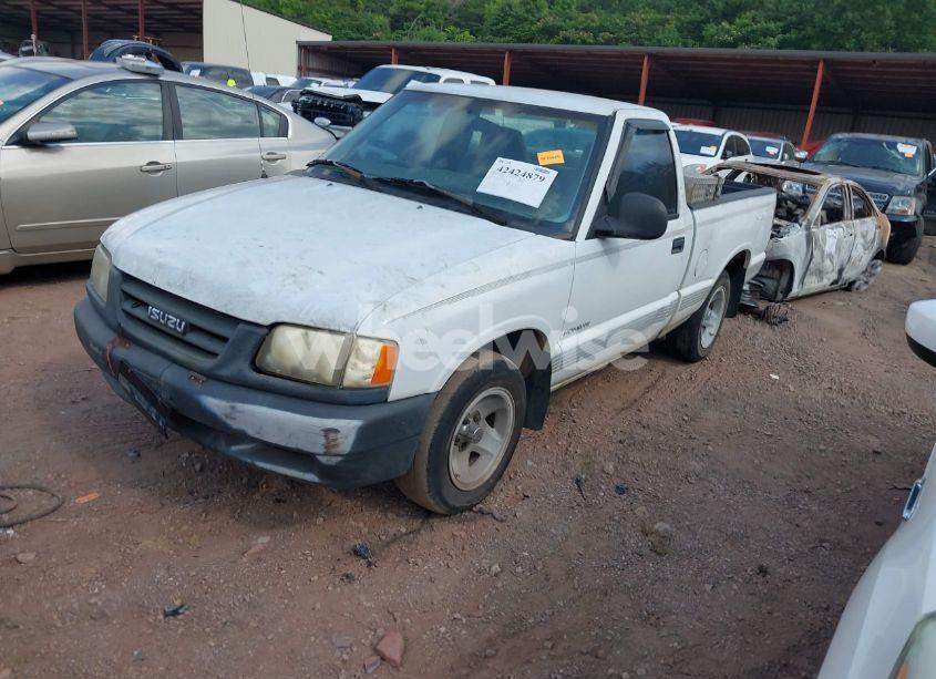 Photo 2 of 1998 Isuzu Hombre S (VIN 1GGCS1445W8651918)