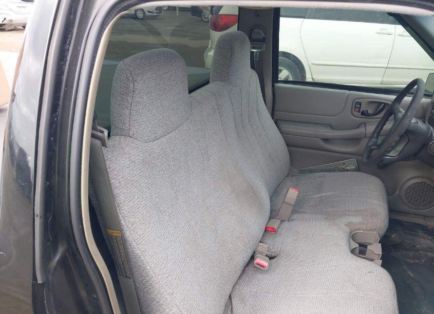 Photo 8 of 1998 Isuzu Hombre S (VIN 1GGCS1448W8650892)