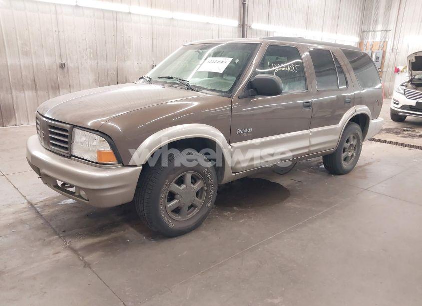 Photo 2 of 2001 Oldsmobile Bravada N/A (VIN 1GHDT13W812133670)
