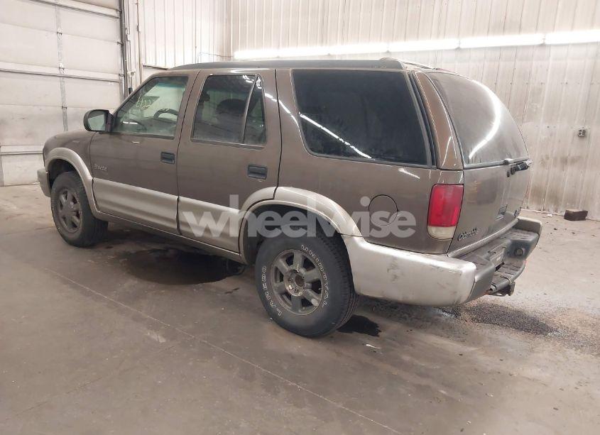 Photo 3 of 2001 Oldsmobile Bravada N/A (VIN 1GHDT13W812133670)