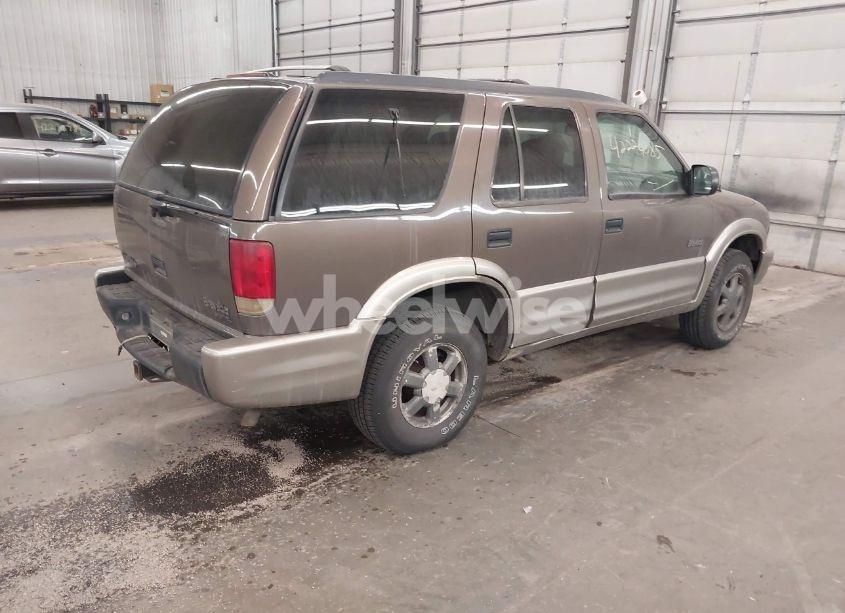 Photo 4 of 2001 Oldsmobile Bravada N/A (VIN 1GHDT13W812133670)