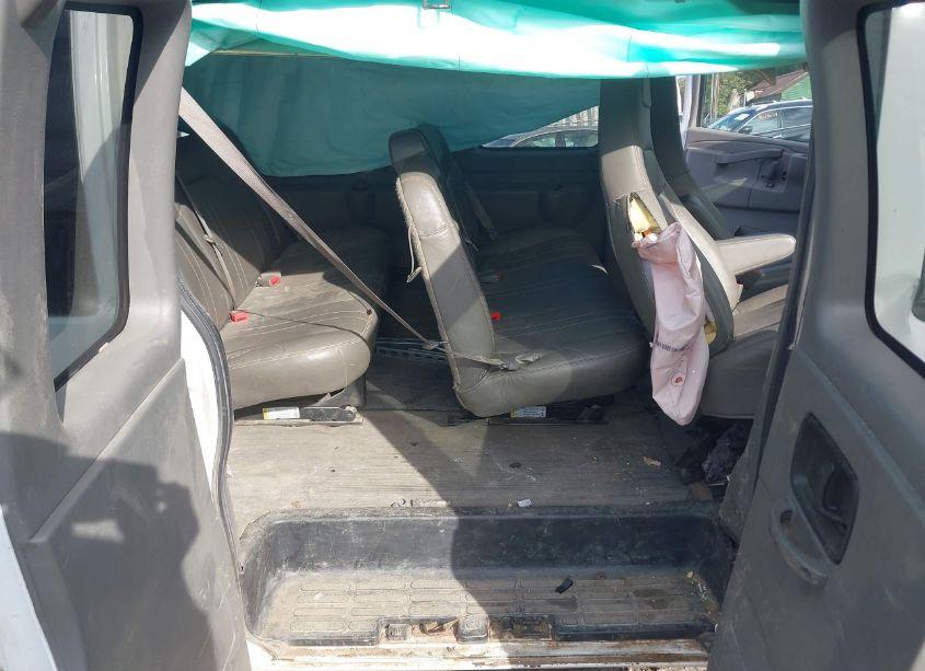 Photo 8 of 2017 Gmc Savana 3500 LS (VIN 1GJZ7NFF0H1190487)