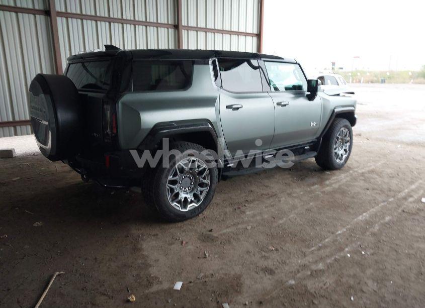 Photo 4 of 2024 Gmc Hummer EV SUV 3X (VIN 1GKB0RDCXRU100280)