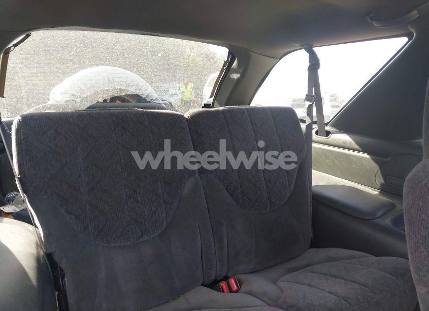 Photo 8 of 1998 Gmc Jimmy SLS (VIN 1GKCT18W8WK507491)