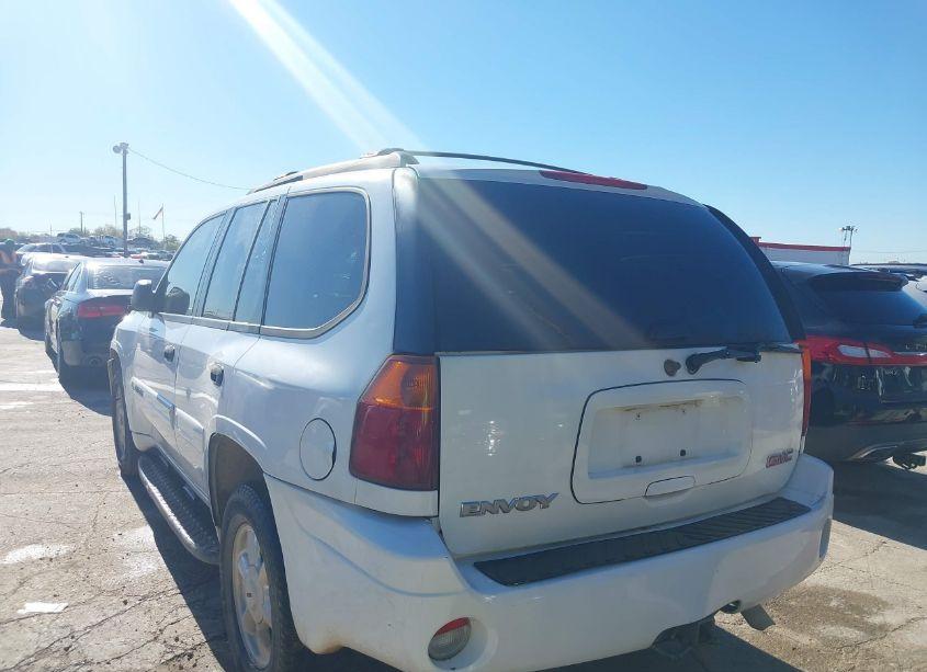 Photo 3 of 2005 Gmc Envoy SLE (VIN 1GKDS13S052303584)
