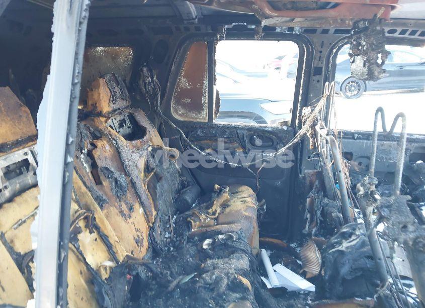 Photo 8 of 2005 Gmc Envoy SLT (VIN 1GKDT13S152259771)