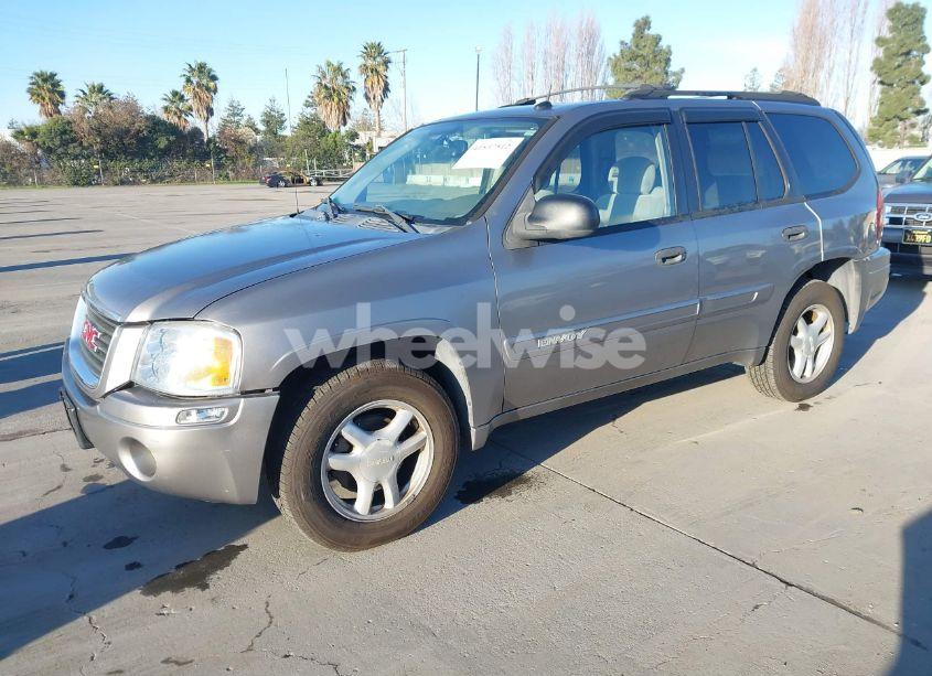 Photo 2 of 2005 Gmc Envoy SLE (VIN 1GKDT13S152373799)