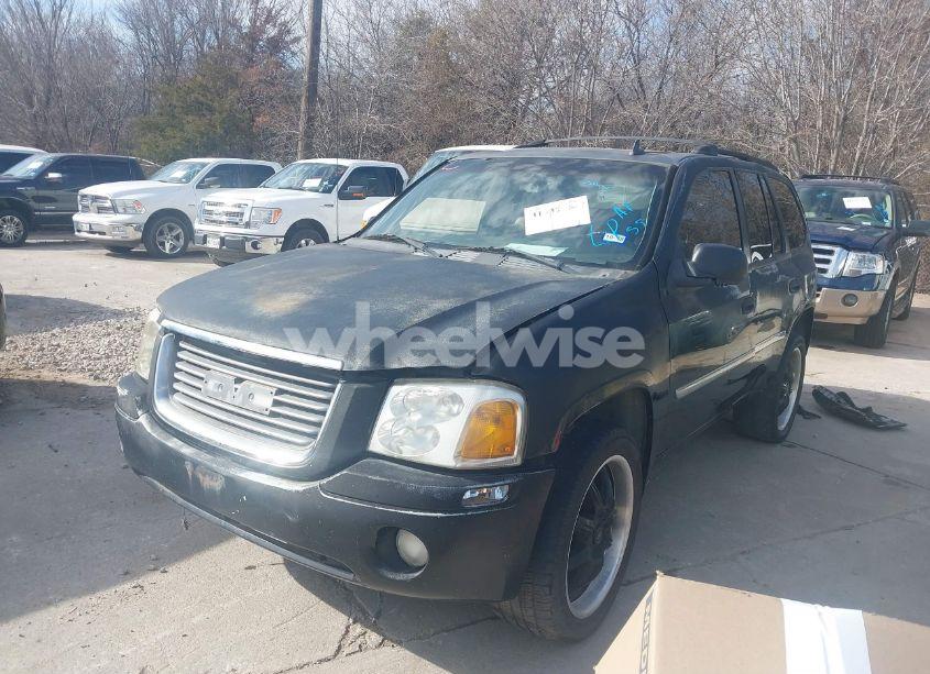 Photo 2 of 2007 Gmc Envoy SLE (VIN 1GKDT13S172113986)