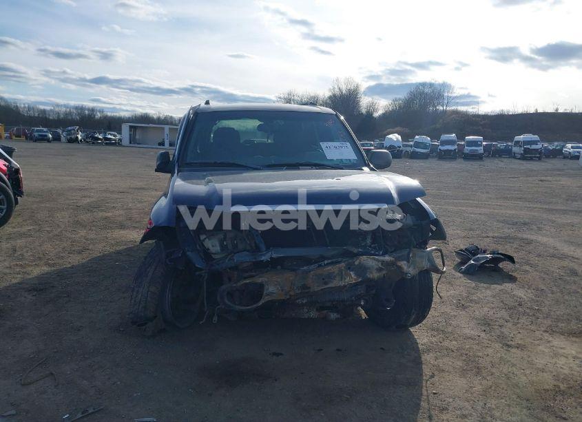 Photo 6 of 2002 Gmc Envoy SLE (VIN 1GKDT13S922464265)