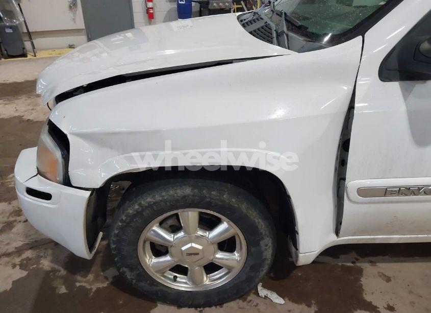 Photo 12 of 2005 Gmc Envoy (VIN 1GKDT13S952167565)