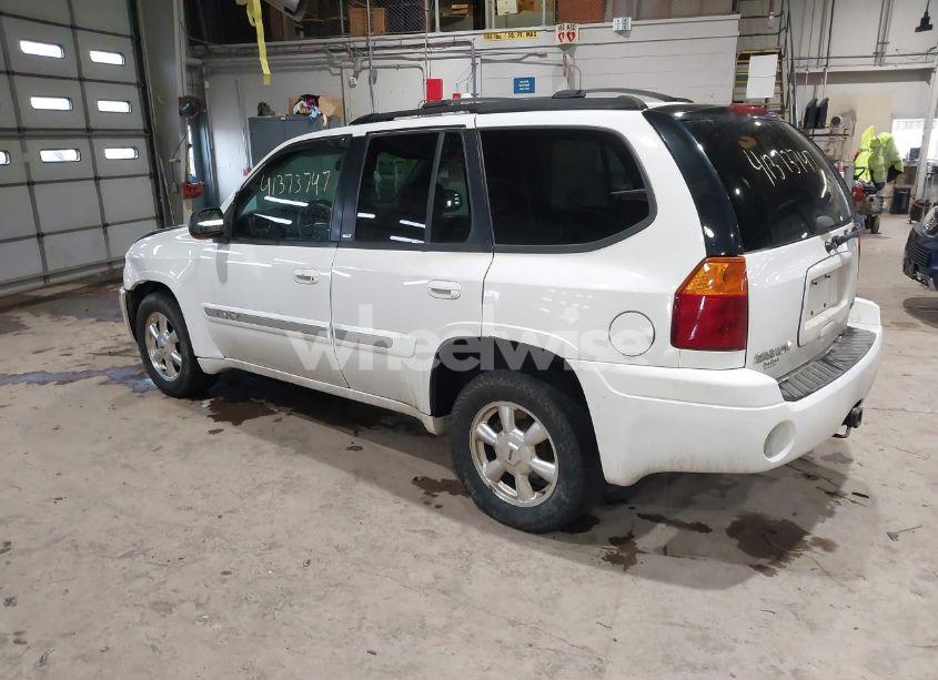 Photo 3 of 2005 Gmc Envoy (VIN 1GKDT13S952167565)