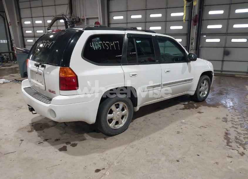 Photo 4 of 2005 Gmc Envoy (VIN 1GKDT13S952167565)