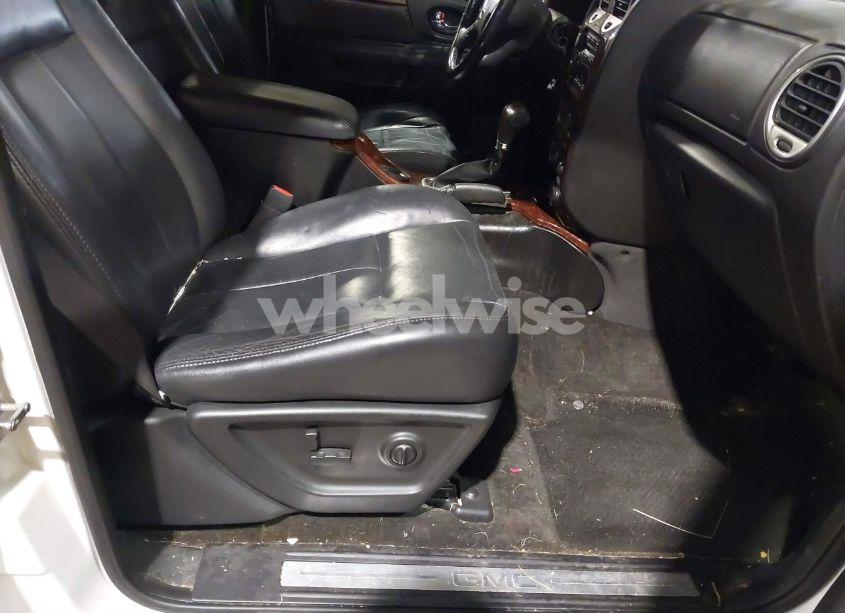 Photo 5 of 2005 Gmc Envoy (VIN 1GKDT13S952167565)