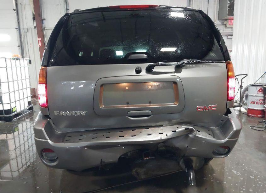 Photo 6 of 2005 Gmc Envoy SLT (VIN 1GKDT13SX52312810)