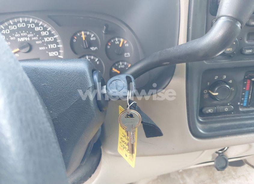 Photo 11 of 2005 Gmc Yukon SLE (VIN 1GKEC13T05J153198)