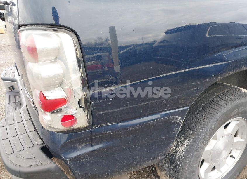 Photo 6 of 2005 Gmc Yukon SLT (VIN 1GKEC13T45J139885)