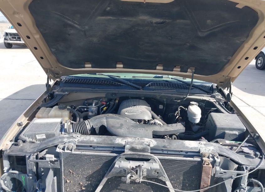 Photo 10 of 2005 Gmc Yukon SLE (VIN 1GKEC13T55R191656)