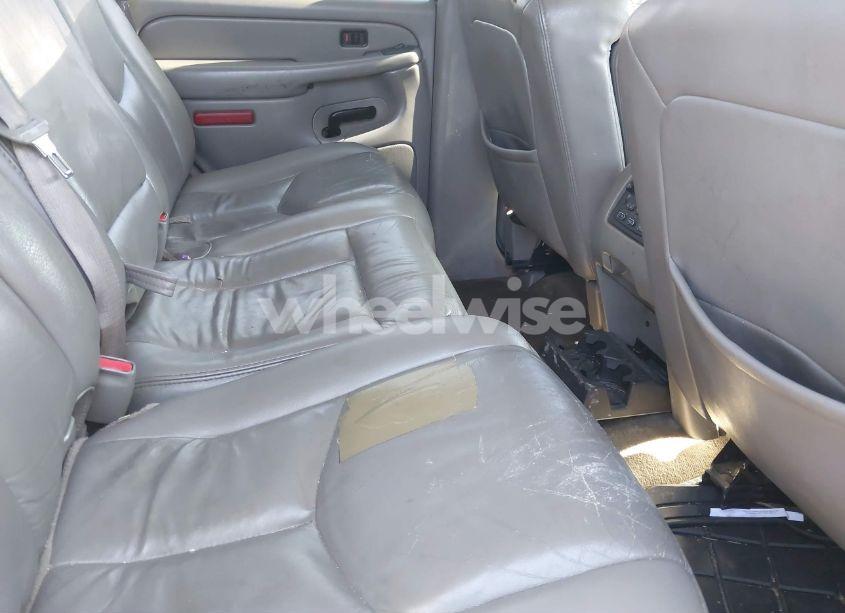 Photo 8 of 2005 Gmc Yukon SLT (VIN 1GKEC13TX5J104235)