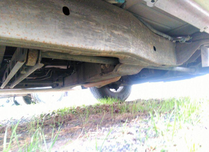 Photo 13 of 2004 Gmc Yukon SLE (VIN 1GKEC13V24J327983)