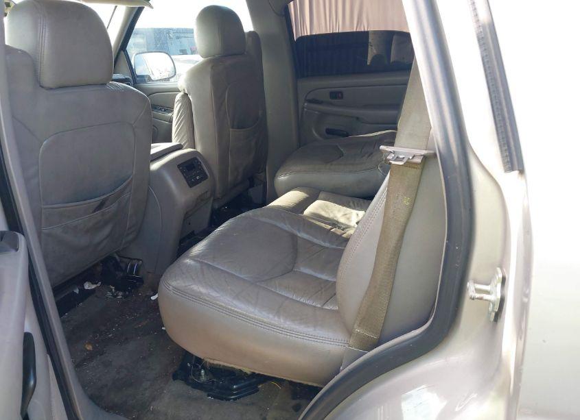 Photo 8 of 2005 Gmc Yukon SLE (VIN 1GKEC13V75J158044)