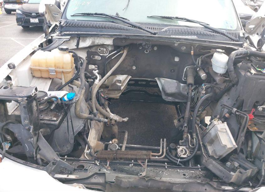 Photo 10 of 2004 Gmc Yukon SLE (VIN 1GKEC13V94R316030)