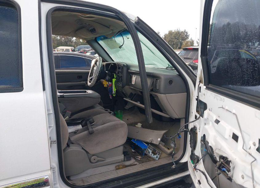 Photo 5 of 2004 Gmc Yukon SLE (VIN 1GKEC13V94R316030)