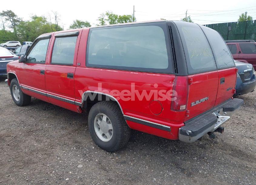 Photo 3 of 1992 Gmc Suburban C1500 (VIN 1GKEC16K9NJ722021)