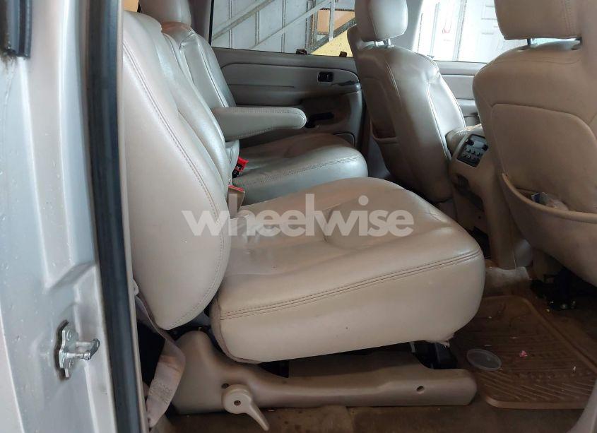 Photo 8 of 2005 Gmc Yukon XL 1500 SLT (VIN 1GKEC16Z55J182423)