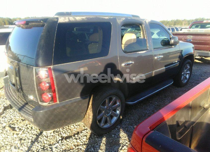 Photo 4 of 2008 Gmc Yukon DENALI (VIN 1GKEC63828J199001)