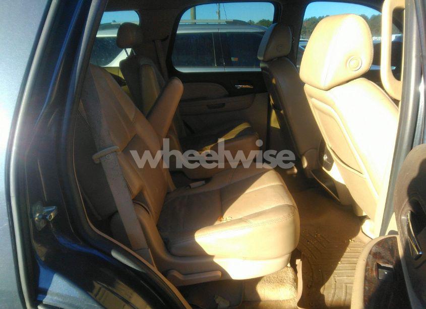 Photo 8 of 2008 Gmc Yukon DENALI (VIN 1GKEC63828J199001)