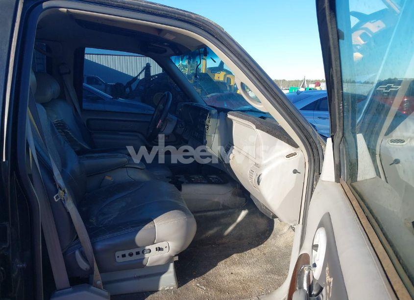 Photo 5 of 2000 Gmc Yukon DENALI (VIN 1GKEK13R3YR134982)