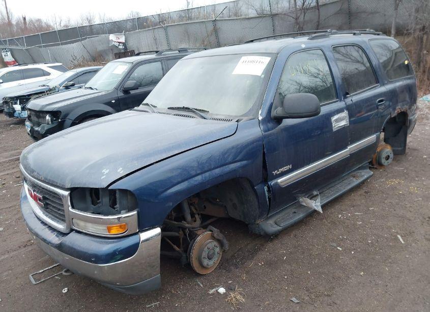 Photo 2 of 2000 Gmc Yukon SLE (VIN 1GKEK13T0YJ131614)