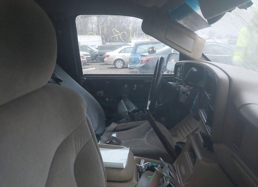Photo 5 of 2000 Gmc Yukon SLE (VIN 1GKEK13T0YJ131614)