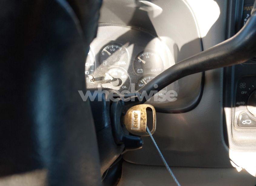 Photo 11 of 2000 Gmc Yukon SLT (VIN 1GKEK13T1YJ163696)