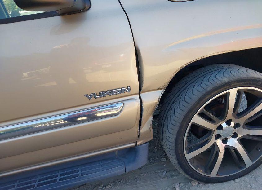 Photo 12 of 2005 Gmc Yukon SLT (VIN 1GKEK13T55J102945)