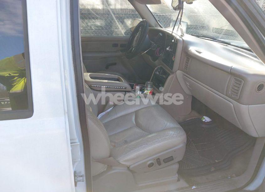 Photo 5 of 2005 Gmc Yukon SLT (VIN 1GKEK13T55J203712)