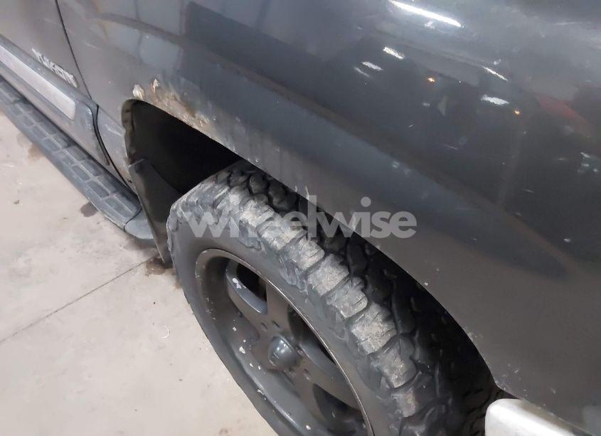 Photo 14 of 2005 Gmc Yukon SLT (VIN 1GKEK13TX5J250573)