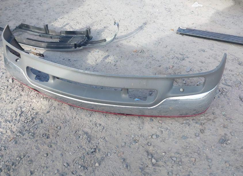 Photo 12 of 2004 Gmc Yukon SLE (VIN 1GKEK13V74J178392)