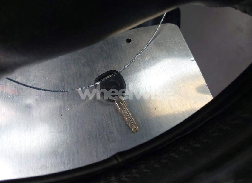 Photo 11 of 2002 Gmc Yukon SLE (VIN 1GKEK13VX2R127774)