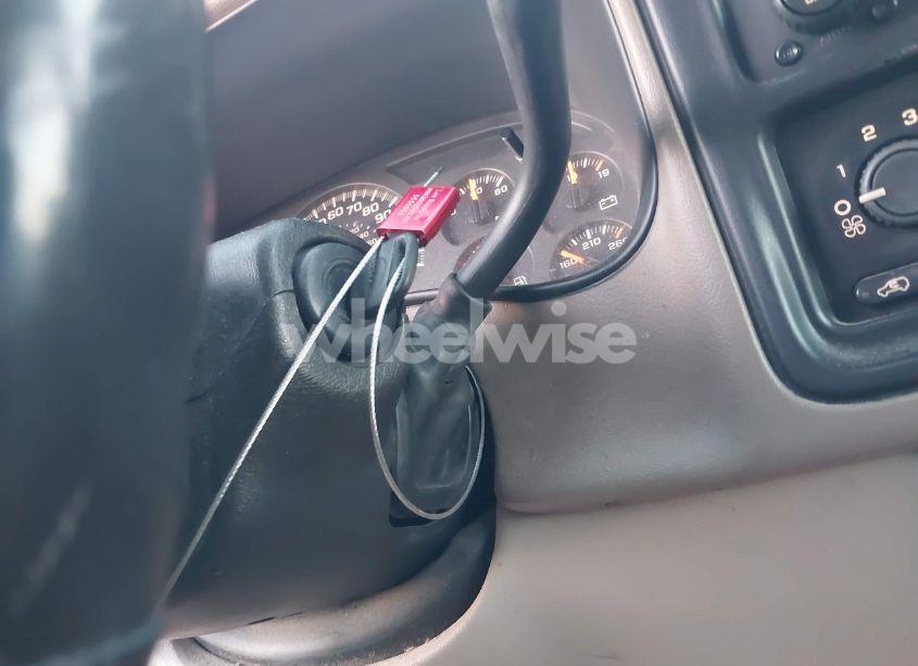 Photo 11 of 2004 Gmc Yukon SLE (VIN 1GKEK13Z24R209617)