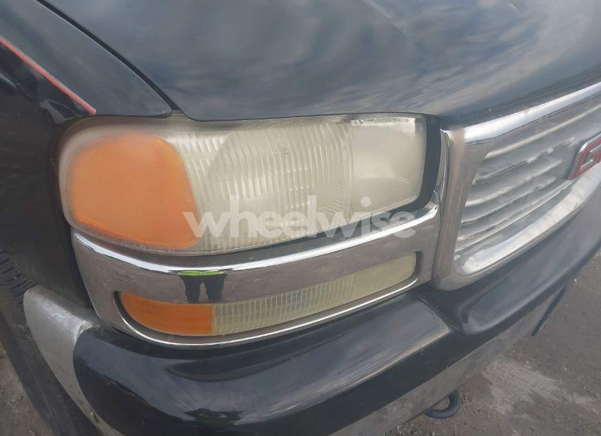 Photo 5 of 2005 Gmc Yukon SLE (VIN 1GKEK13Z45R270890)